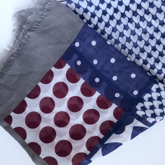 Multi-pattern scarf in grey, pink, blue and maroon. - Picture 7 of 10